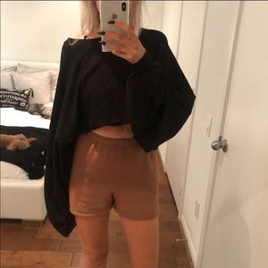 black cropped sweatshirt!